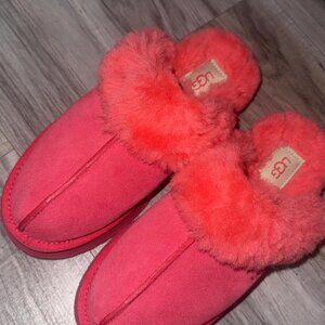 UGG Women's Red and Pink Slippers